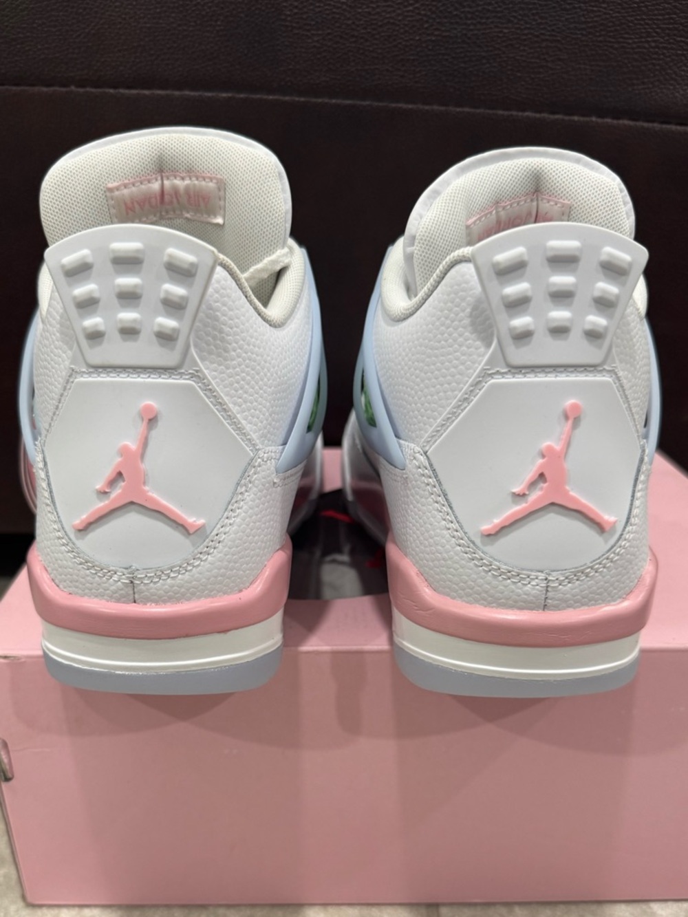 Jordan 4 Retro Valentine's Day 2026 GS Womens Sneakers IB7068-100 - Picture 4 of 9